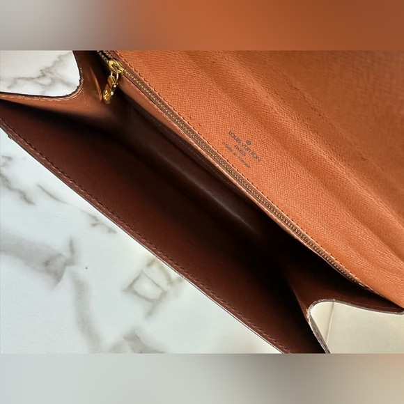 Authentic LOUIS VUITTON Monogram Monceau 26
Hand Bag 2way - Picture 10 of 14